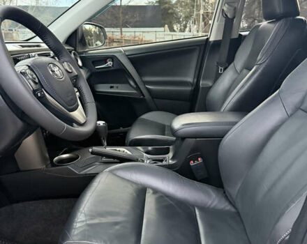 Білий Тойота РАВ 4, об'ємом двигуна 2.5 л та пробігом 195 тис. км за 17300 $, фото 23 на Automoto.ua