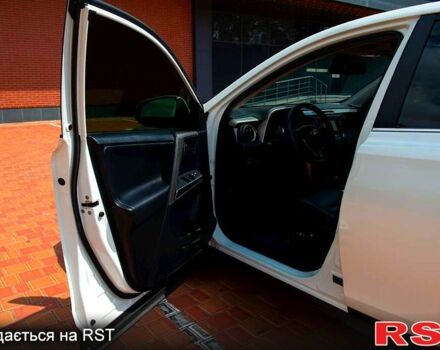 Белый Тойота РАВ 4, объемом двигателя 2.5 л и пробегом 92 тыс. км за 18500 $, фото 5 на Automoto.ua