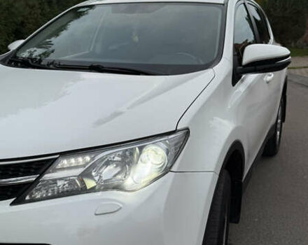 Білий Тойота РАВ 4, об'ємом двигуна 1.99 л та пробігом 320 тис. км за 14900 $, фото 7 на Automoto.ua