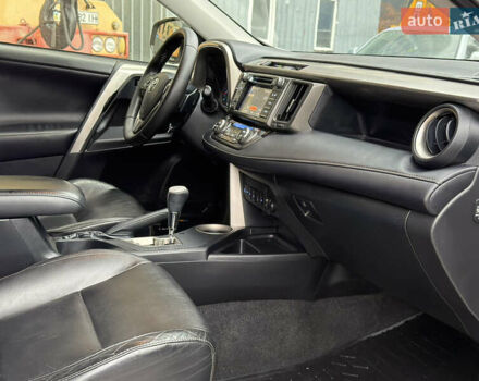 Белый Тойота РАВ 4, объемом двигателя 2.23 л и пробегом 250 тыс. км за 16300 $, фото 7 на Automoto.ua