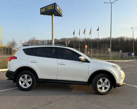 Белый Тойота РАВ 4, объемом двигателя 2.23 л и пробегом 193 тыс. км за 16750 $, фото 4 на Automoto.ua