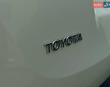 Белый Тойота РАВ 4, объемом двигателя 2.23 л и пробегом 182 тыс. км за 14500 $, фото 18 на Automoto.ua