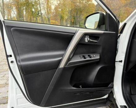 Белый Тойота РАВ 4, объемом двигателя 2 л и пробегом 96 тыс. км за 17800 $, фото 18 на Automoto.ua