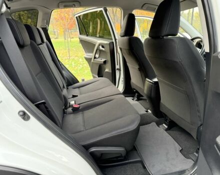 Белый Тойота РАВ 4, объемом двигателя 2 л и пробегом 96 тыс. км за 17800 $, фото 15 на Automoto.ua