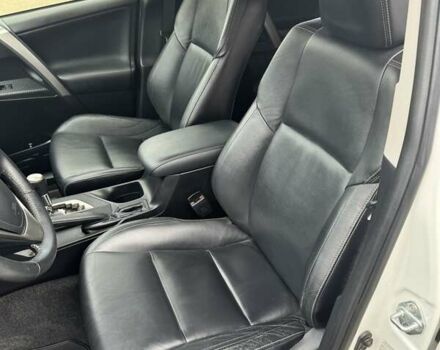 Белый Тойота РАВ 4, объемом двигателя 2.49 л и пробегом 98 тыс. км за 22500 $, фото 21 на Automoto.ua