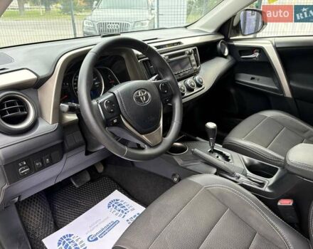 Белый Тойота РАВ 4, объемом двигателя 1.99 л и пробегом 135 тыс. км за 16500 $, фото 9 на Automoto.ua