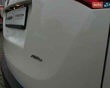 Белый Тойота РАВ 4, объемом двигателя 2.5 л и пробегом 250 тыс. км за 14000 $, фото 34 на Automoto.ua