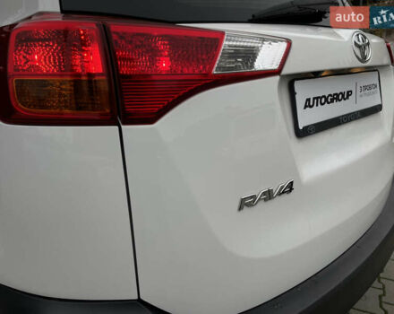 Белый Тойота РАВ 4, объемом двигателя 2.5 л и пробегом 250 тыс. км за 14000 $, фото 35 на Automoto.ua