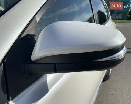 Белый Тойота РАВ 4, объемом двигателя 2.5 л и пробегом 139 тыс. км за 19000 $, фото 13 на Automoto.ua