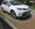 Білий Тойота РАВ 4, об'ємом двигуна 2.23 л та пробігом 264 тис. км за 15000 $, фото 1 на Automoto.ua