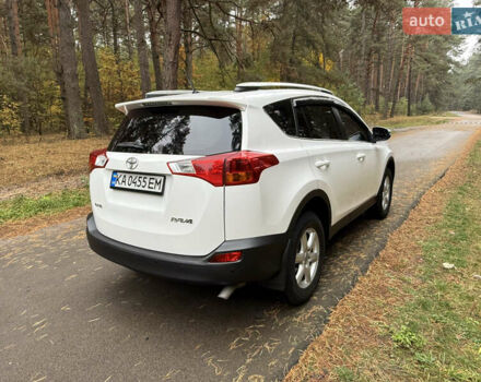 Тойота РАВ 4 2013 у Києві на Automoto.ua Білий Тойота РАВ 4, об'ємом двигуна 2 л та пробігом 192 тис. км за 16800 $, фото 13 на Automoto.ua