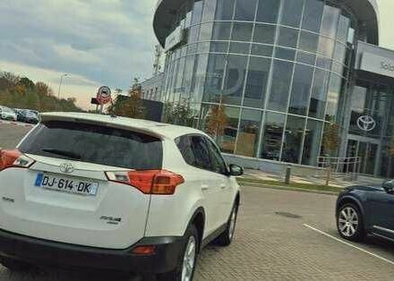 Білий Тойота РАВ 4, об'ємом двигуна 2.2 л та пробігом 254 тис. км за 5200 $, фото 5 на Automoto.ua