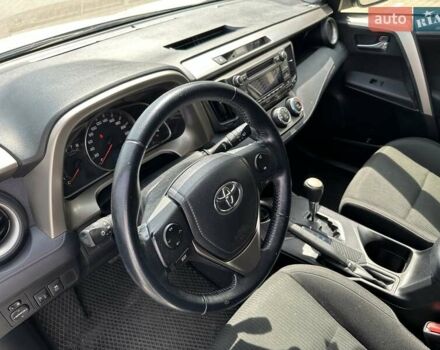 Белый Тойота РАВ 4, объемом двигателя 1.99 л и пробегом 123 тыс. км за 18500 $, фото 10 на Automoto.ua