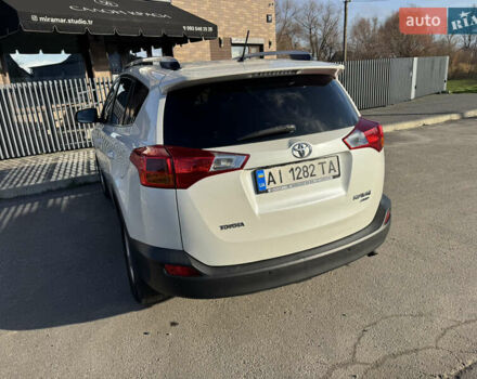 Білий Тойота РАВ 4, об'ємом двигуна 2.2 л та пробігом 215 тис. км за 15800 $, фото 4 на Automoto.ua