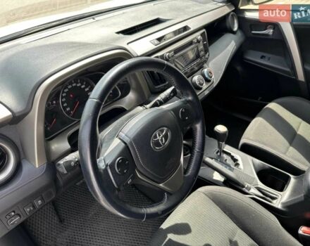 Белый Тойота РАВ 4, объемом двигателя 2 л и пробегом 123 тыс. км за 16900 $, фото 14 на Automoto.ua