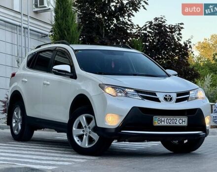Білий Тойота РАВ 4, об'ємом двигуна 2 л та пробігом 116 тис. км за 15999 $, фото 6 на Automoto.ua
