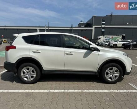 Белый Тойота РАВ 4, объемом двигателя 1.99 л и пробегом 123 тыс. км за 18500 $, фото 4 на Automoto.ua