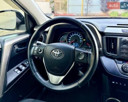 Білий Тойота РАВ 4, об'ємом двигуна 2 л та пробігом 116 тис. км за 15999 $, фото 59 на Automoto.ua