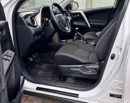 Білий Тойота РАВ 4, об'ємом двигуна 2.2 л та пробігом 165 тис. км за 17900 $, фото 6 на Automoto.ua