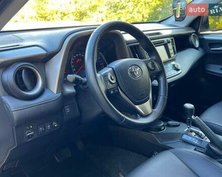 Белый Тойота РАВ 4, объемом двигателя 2.23 л и пробегом 131 тыс. км за 18000 $, фото 16 на Automoto.ua