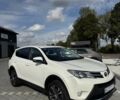 Белый Тойота РАВ 4, объемом двигателя 2.23 л и пробегом 299 тыс. км за 17500 $, фото 1 на Automoto.ua