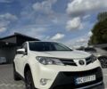 Білий Тойота РАВ 4, об'ємом двигуна 2.23 л та пробігом 299 тис. км за 17500 $, фото 1 на Automoto.ua