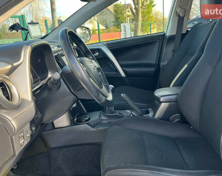 Белый Тойота РАВ 4, объемом двигателя 2.23 л и пробегом 160 тыс. км за 17700 $, фото 8 на Automoto.ua