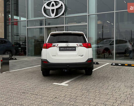 Белый Тойота РАВ 4, объемом двигателя 2.23 л и пробегом 188 тыс. км за 18900 $, фото 5 на Automoto.ua