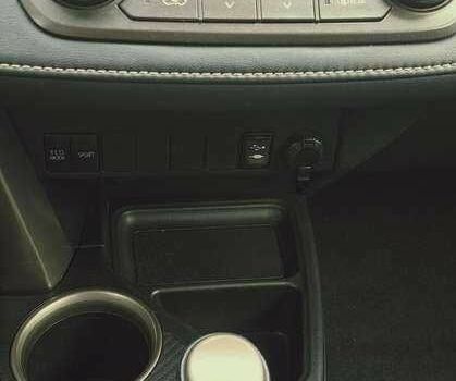 Білий Тойота РАВ 4, об'ємом двигуна 2.2 л та пробігом 254 тис. км за 5200 $, фото 12 на Automoto.ua