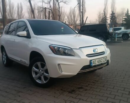Білий Тойота РАВ 4, об'ємом двигуна 0 л та пробігом 180 тис. км за 12200 $, фото 1 на Automoto.ua