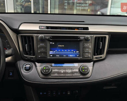 Белый Тойота РАВ 4, объемом двигателя 2.23 л и пробегом 188 тыс. км за 18900 $, фото 16 на Automoto.ua