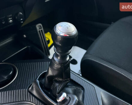 Белый Тойота РАВ 4, объемом двигателя 2.23 л и пробегом 160 тыс. км за 17700 $, фото 16 на Automoto.ua