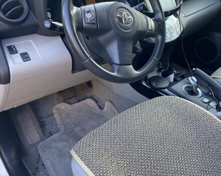 Белый Тойота РАВ 4, объемом двигателя 0 л и пробегом 179 тыс. км за 10950 $, фото 5 на Automoto.ua