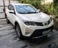 Белый Тойота РАВ 4, объемом двигателя 2.2 л и пробегом 106 тыс. км за 19474 $, фото 1 на Automoto.ua