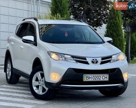 Білий Тойота РАВ 4, об'ємом двигуна 2 л та пробігом 116 тис. км за 15999 $, фото 5 на Automoto.ua
