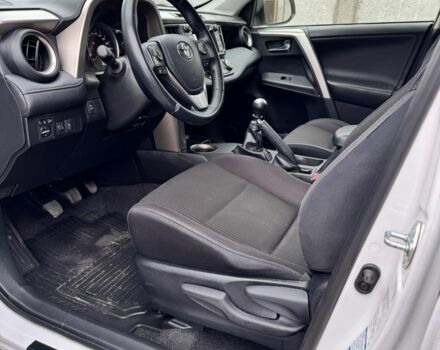 Білий Тойота РАВ 4, об'ємом двигуна 2.2 л та пробігом 165 тис. км за 17900 $, фото 3 на Automoto.ua