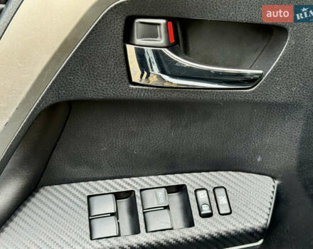 Белый Тойота РАВ 4, объемом двигателя 2 л и пробегом 216 тыс. км за 14999 $, фото 14 на Automoto.ua