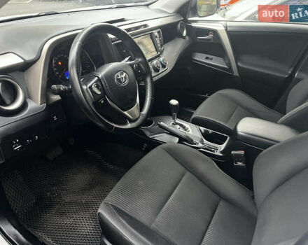 Белый Тойота РАВ 4, объемом двигателя 2.2 л и пробегом 151 тыс. км за 15800 $, фото 6 на Automoto.ua