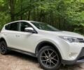 Білий Тойота РАВ 4, об'ємом двигуна 0 л та пробігом 179 тис. км за 10000 $, фото 1 на Automoto.ua