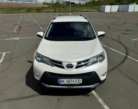 Белый Тойота РАВ 4, объемом двигателя 2.2 л и пробегом 141 тыс. км за 17000 $, фото 2 на Automoto.ua