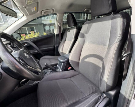 Белый Тойота РАВ 4, объемом двигателя 1.99 л и пробегом 181 тыс. км за 15700 $, фото 10 на Automoto.ua