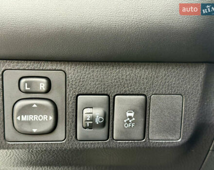 Белый Тойота РАВ 4, объемом двигателя 2 л и пробегом 216 тыс. км за 14999 $, фото 15 на Automoto.ua