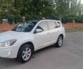 Белый Тойота РАВ 4, объемом двигателя 0 л и пробегом 190 тыс. км за 12000 $, фото 3 на Automoto.ua