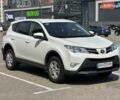 Белый Тойота РАВ 4, объемом двигателя 2 л и пробегом 123 тыс. км за 16900 $, фото 1 на Automoto.ua