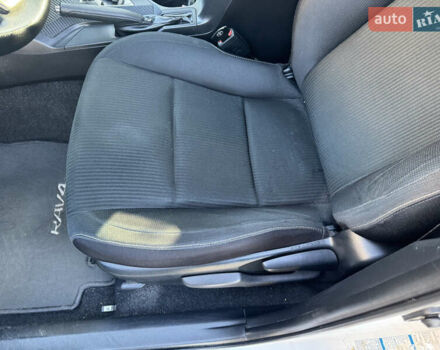 Білий Тойота РАВ 4, об'ємом двигуна 2.2 л та пробігом 215 тис. км за 15800 $, фото 13 на Automoto.ua