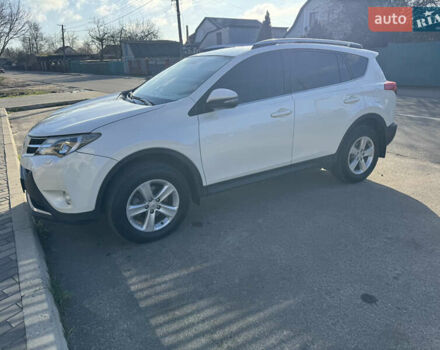 Білий Тойота РАВ 4, об'ємом двигуна 2.2 л та пробігом 215 тис. км за 15800 $, фото 2 на Automoto.ua
