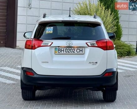 Білий Тойота РАВ 4, об'ємом двигуна 2 л та пробігом 116 тис. км за 15999 $, фото 23 на Automoto.ua