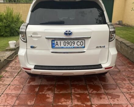 Белый Тойота РАВ 4, объемом двигателя 0 л и пробегом 179 тыс. км за 10950 $, фото 4 на Automoto.ua
