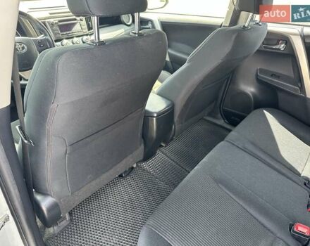 Белый Тойота РАВ 4, объемом двигателя 1.99 л и пробегом 123 тыс. км за 18500 $, фото 9 на Automoto.ua