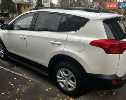 Белый Тойота РАВ 4, объемом двигателя 2.2 л и пробегом 151 тыс. км за 15800 $, фото 3 на Automoto.ua